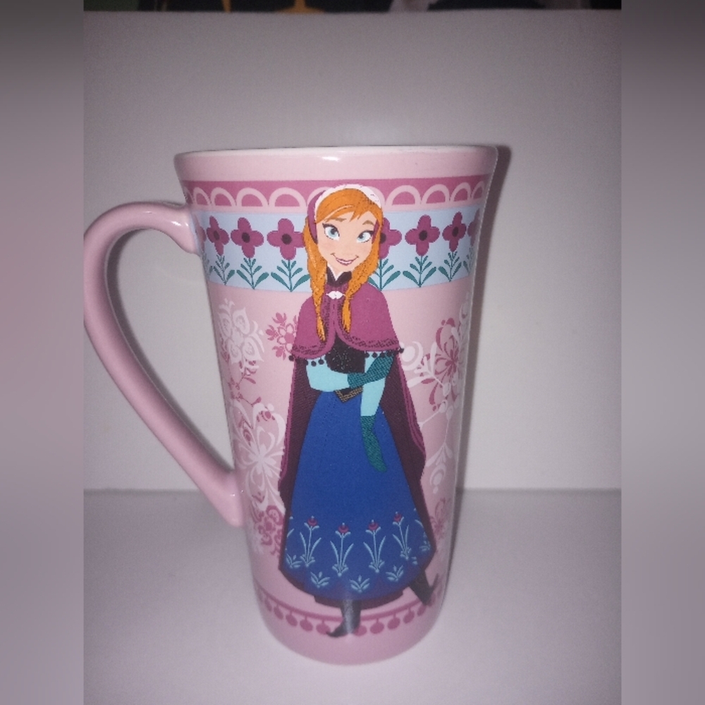 Disney Store Anna 16oz mug